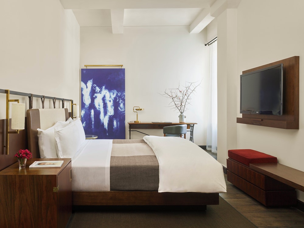 Refinery Hotel — Hotel rooms in New York City, New York State