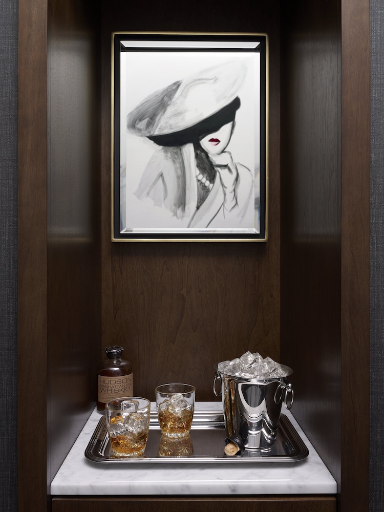 Refinery Hotel — Hotel rooms in New York City, New York State