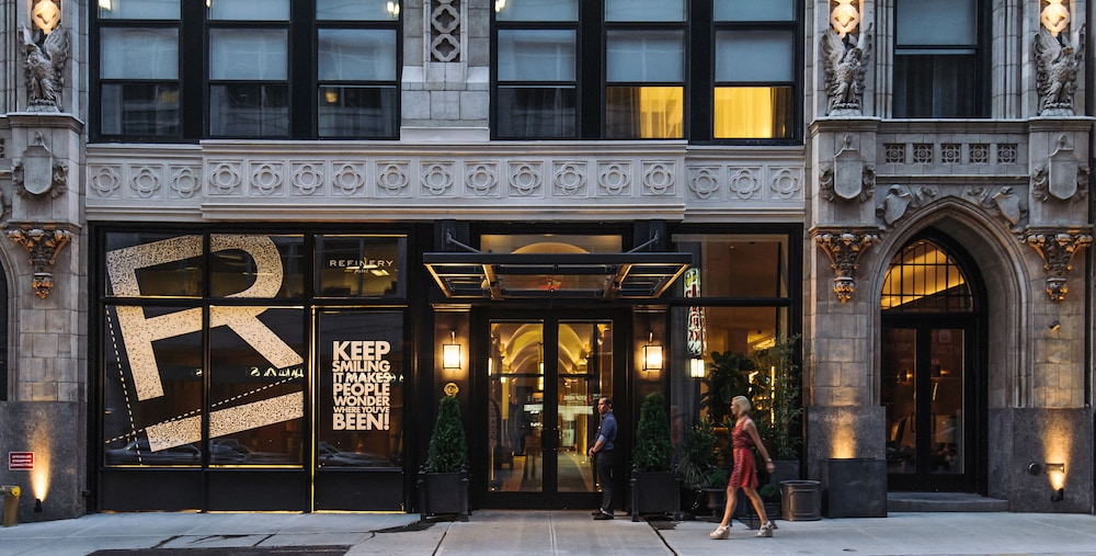 Refinery Hotel — Hotel building in New York City, New York State