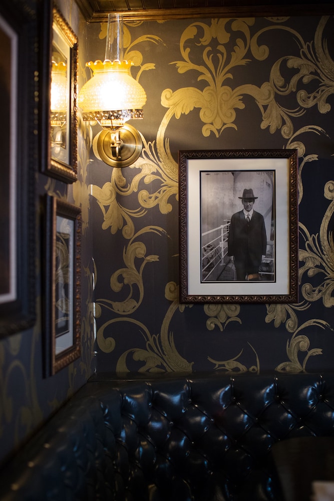 Refinery Hotel — Restaurant & bars in New York City, New York State