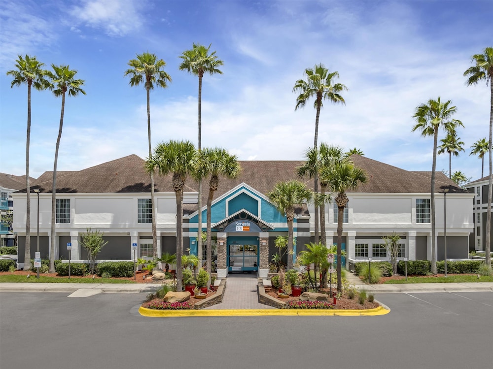 Sonesta ES Suites Orlando - Lake Buena Vista — Hotel building in Orlando, Florida