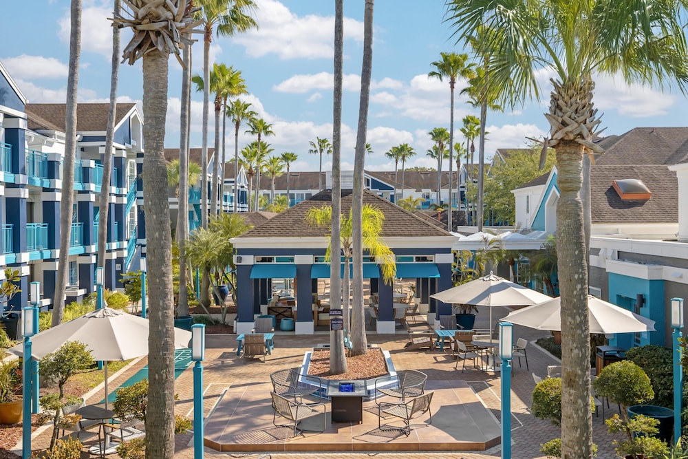 Sonesta ES Suites Orlando - Lake Buena Vista — Hotel building in Orlando, Florida