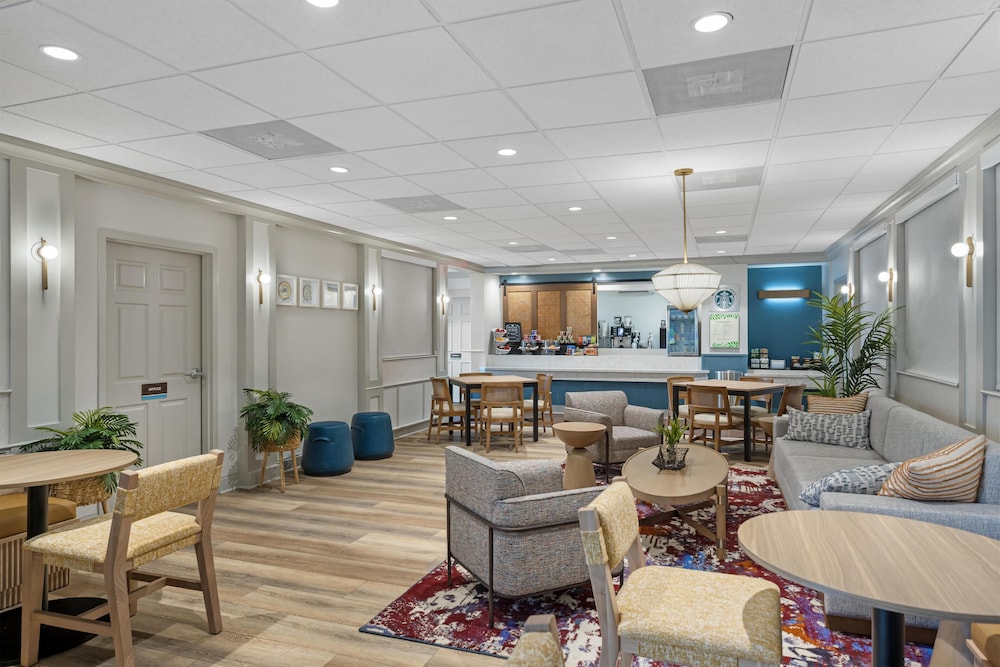 Sonesta ES Suites Orlando - Lake Buena Vista — Restaurant & bars in Orlando, Florida