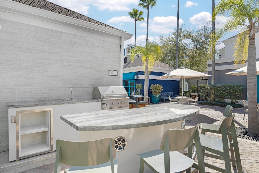 Sonesta ES Suites Orlando - Lake Buena Vista — Restaurant & bars in Orlando, Florida