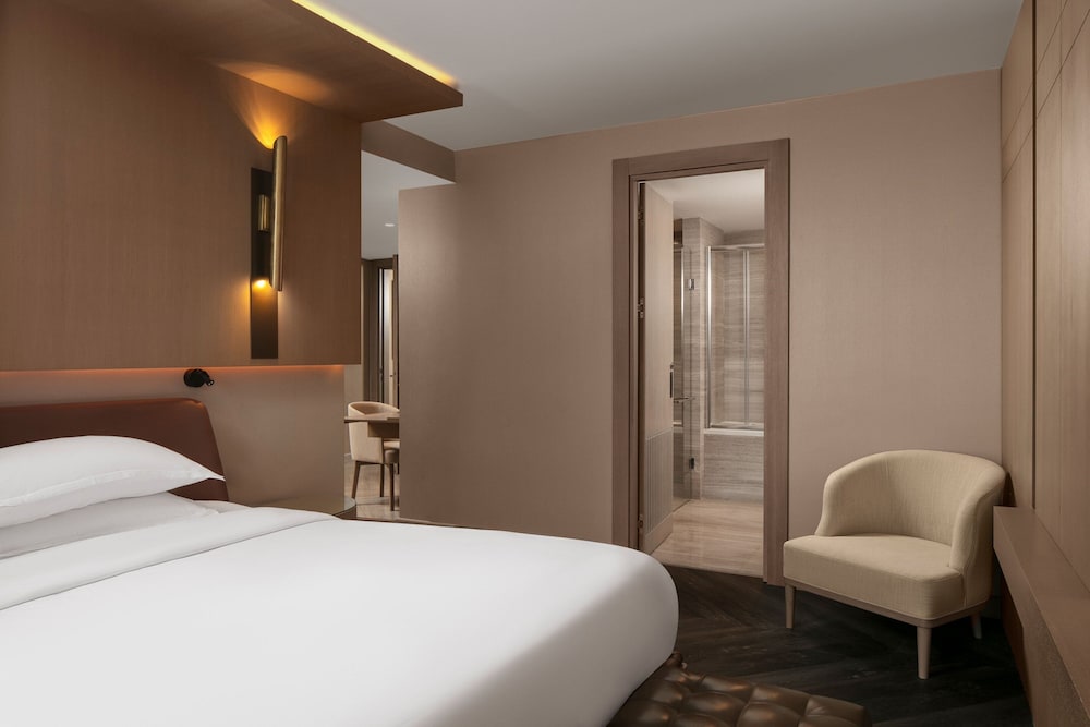 Sheraton Istanbul City Center — Hotel rooms in Istanbul, Istanbul