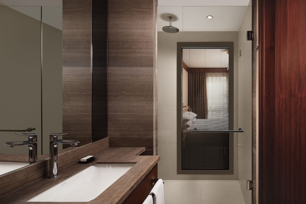 Sheraton Istanbul City Center — Hotel rooms in Istanbul, Istanbul