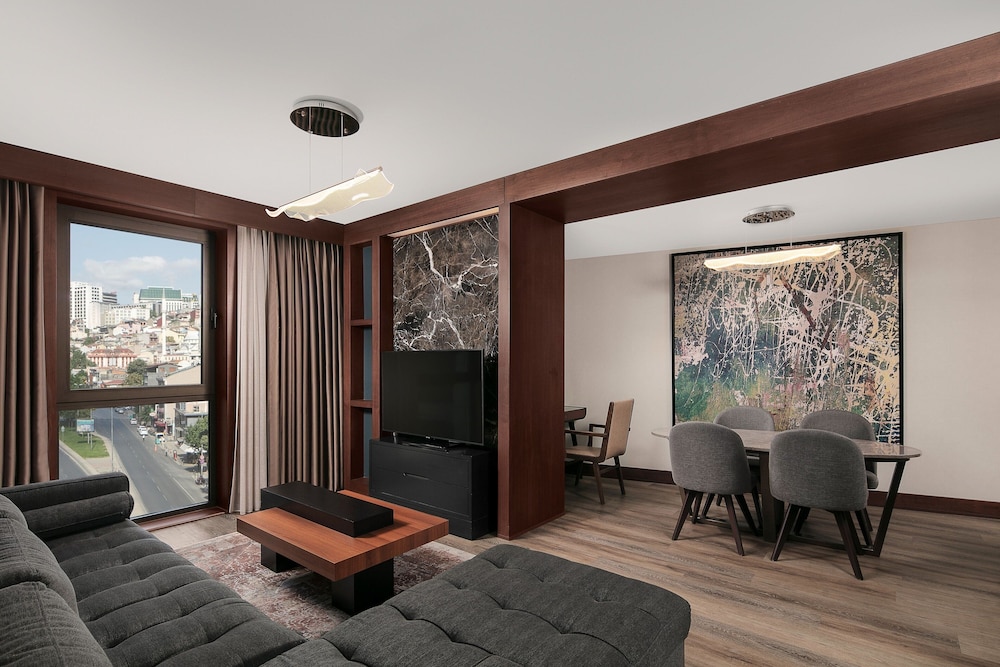 Sheraton Istanbul City Center — Hotel rooms in Istanbul, Istanbul
