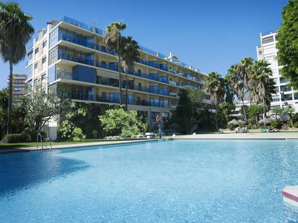 MS Apartamentos Puerto Marina image