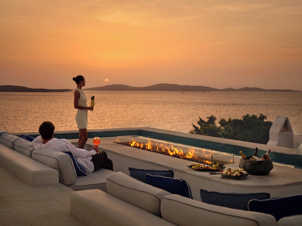 Mykonos Grand Hotel & Resort — Restaurant & bars in Ornos, South Aegean