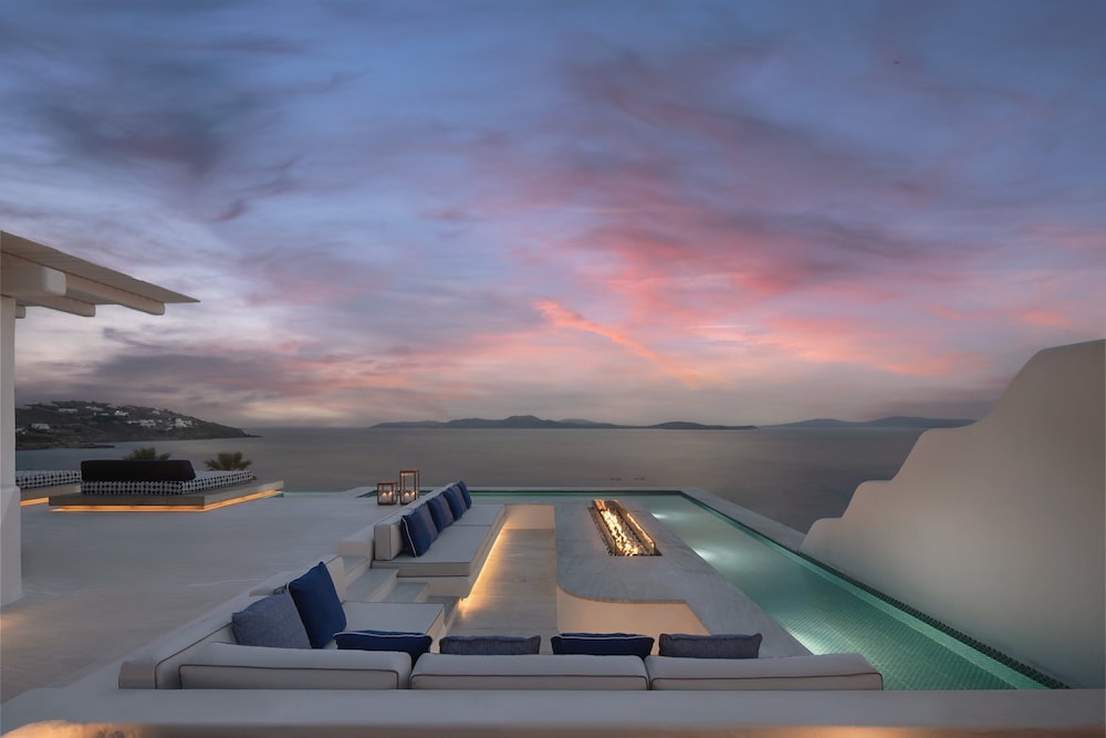 Mykonos Grand Hotel & Resort — Swimming pool in Ornos, South Aegean