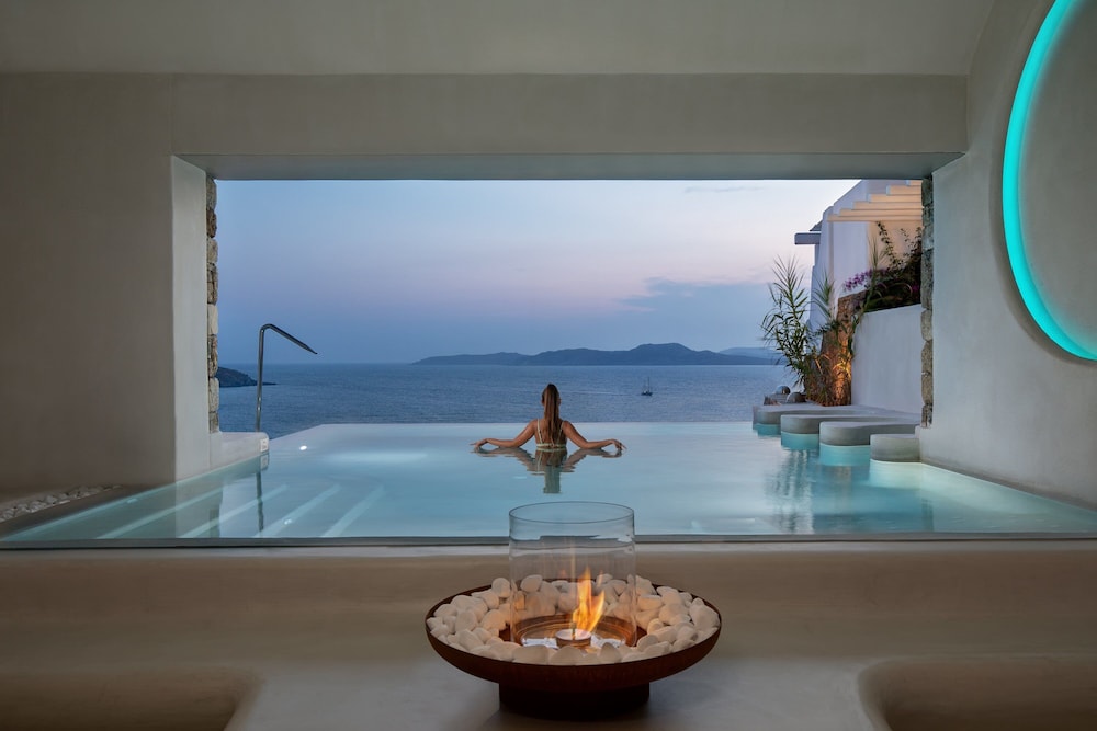 Mykonos Grand Hotel & Resort — Swimming pool in Ornos, South Aegean