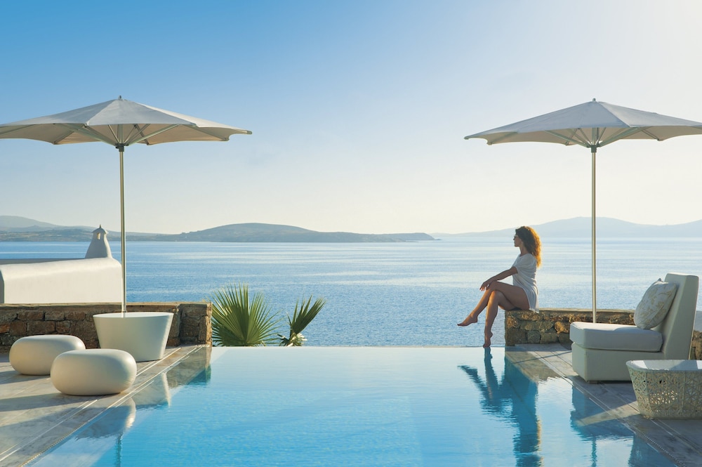 Mykonos Grand Hotel & Resort — Swimming pool in Ornos, South Aegean