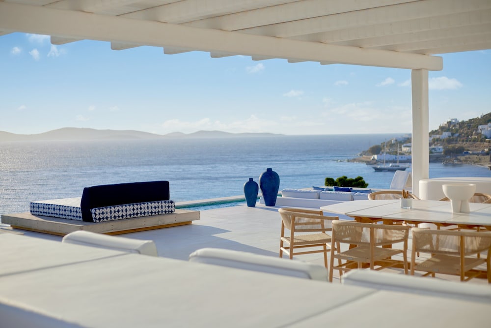 Mykonos Grand Hotel & Resort — Restaurant & bars in Ornos, South Aegean