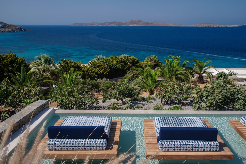 Mykonos Grand Hotel & Resort — Swimming pool in Ornos, South Aegean