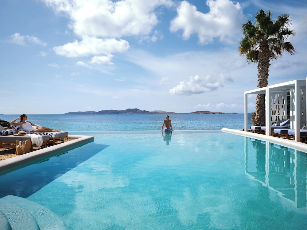 Mykonos Grand Hotel & Resort — Swimming pool in Ornos, South Aegean