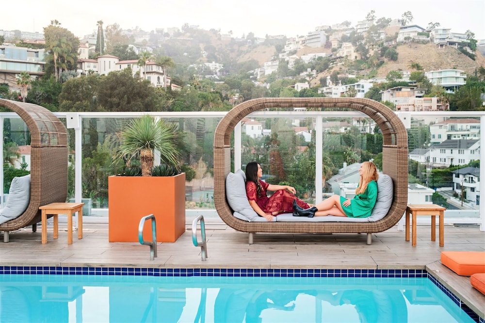 ANDAZ WEST HOLLYWOOD, BY HYATT — Swimming pool in West Hollywood, California