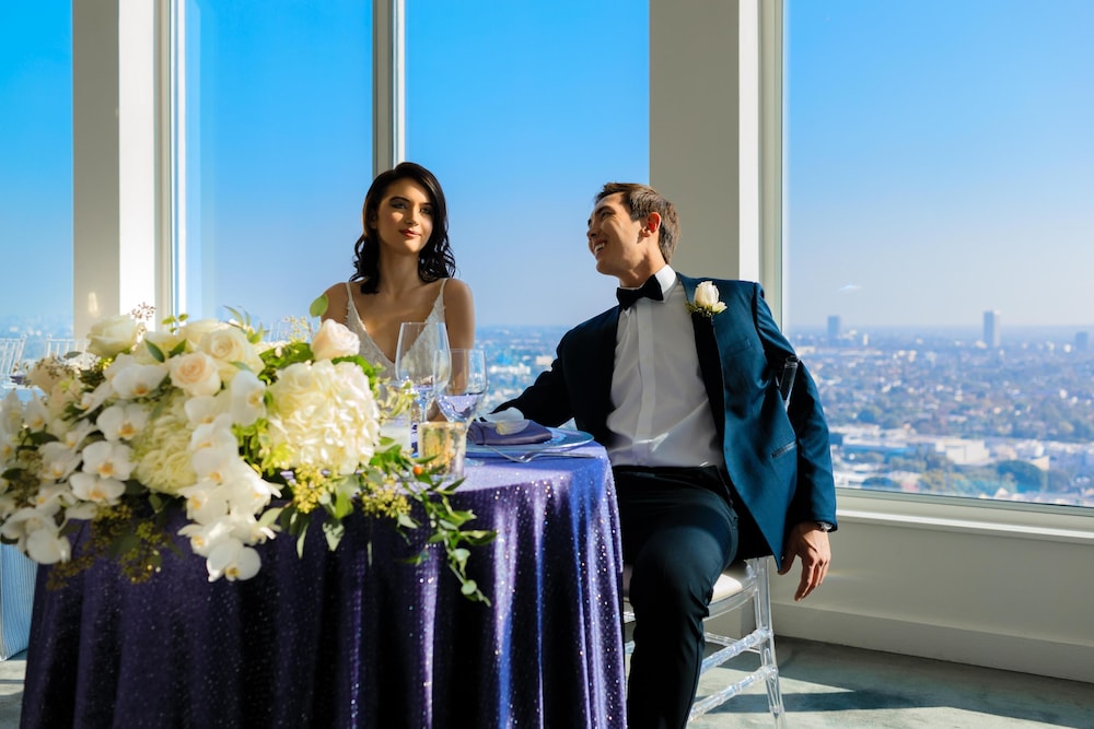 ANDAZ WEST HOLLYWOOD, BY HYATT — Restaurant & bars in West Hollywood, California
