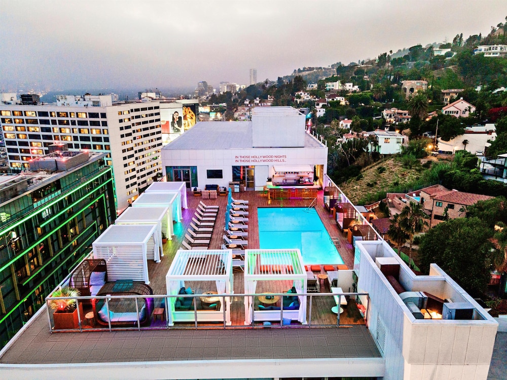 ANDAZ WEST HOLLYWOOD, BY HYATT — Swimming pool in West Hollywood, California