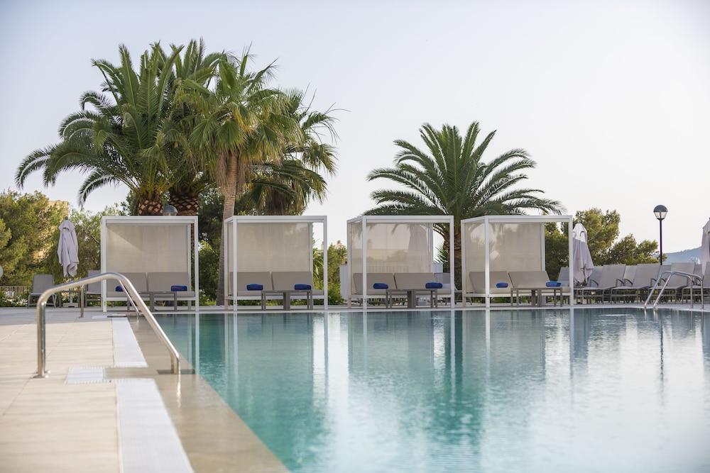 Tomir Portals Suites - Adults Only (+16) — Swimming pool in Portals Nous, Balearic Islands