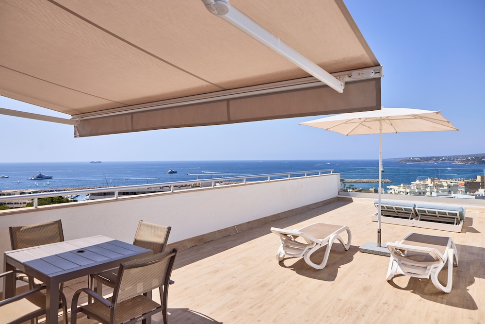 Tomir Portals Suites - Adults Only (+16) — Hotel rooms in Portals Nous, Balearic Islands