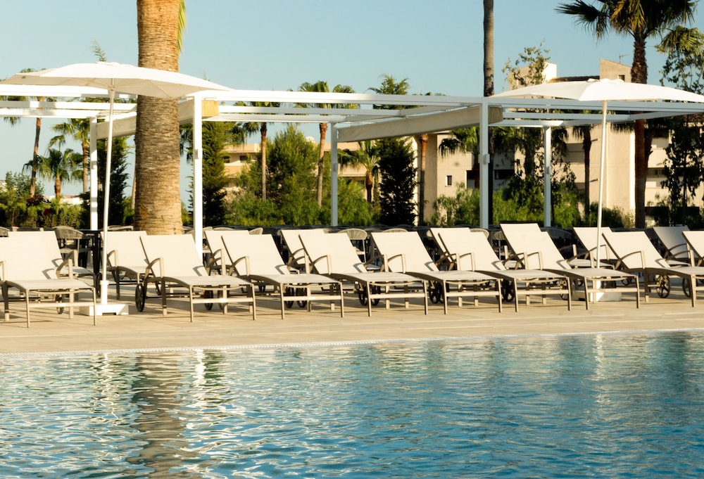 Tomir Portals Suites - Adults Only (+16) — Swimming pool in Portals Nous, Balearic Islands