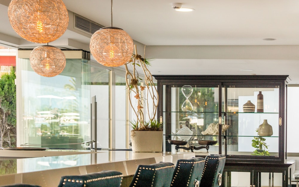 Tomir Portals Suites - Adults Only (+16) — Restaurant & bars in Portals Nous, Balearic Islands