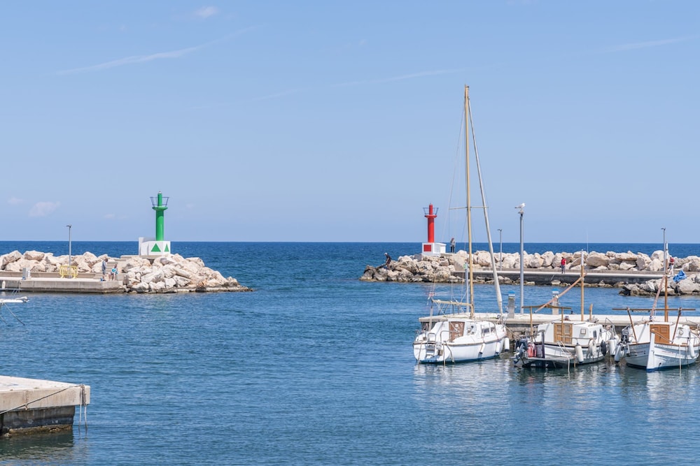 Globales Isabel — Attractions in the area in Cala Bona, Balearic Islands