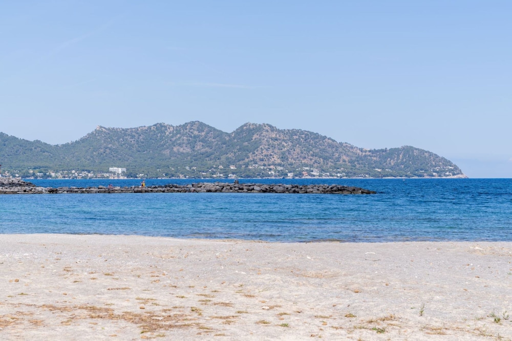 Globales Isabel — Beach in Cala Bona, Balearic Islands