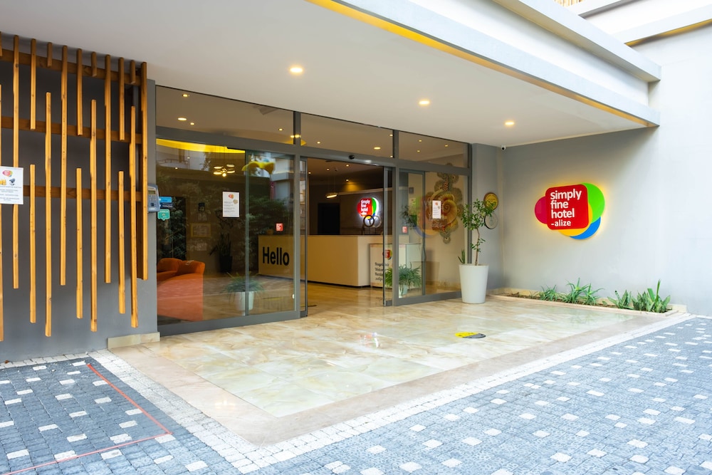 Simply Fine Hotel Alize — Hotel building in Alanya