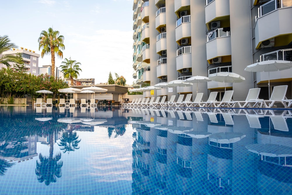 Simply Fine Hotel Alize — Main photo in Alanya