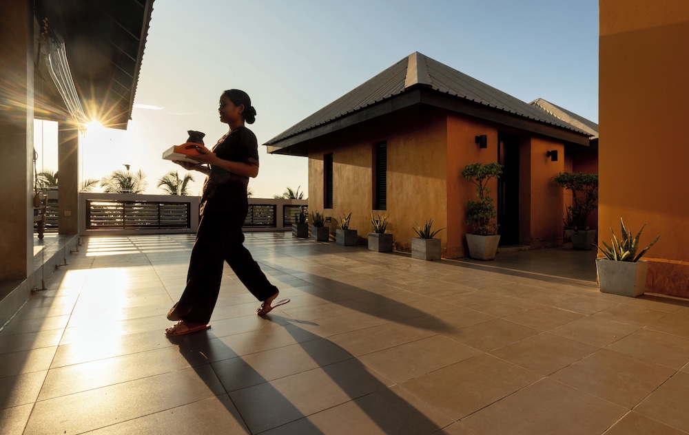 Jetwing Sea — Hotel building in Negombo, Western Province