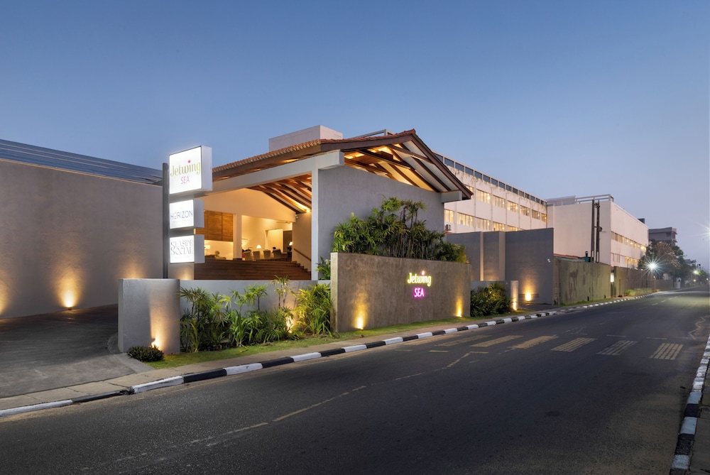 Jetwing Sea — Hotel building in Negombo, Western Province