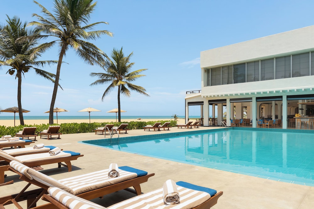 Jetwing Sea — Swimming pool in Negombo, Western Province