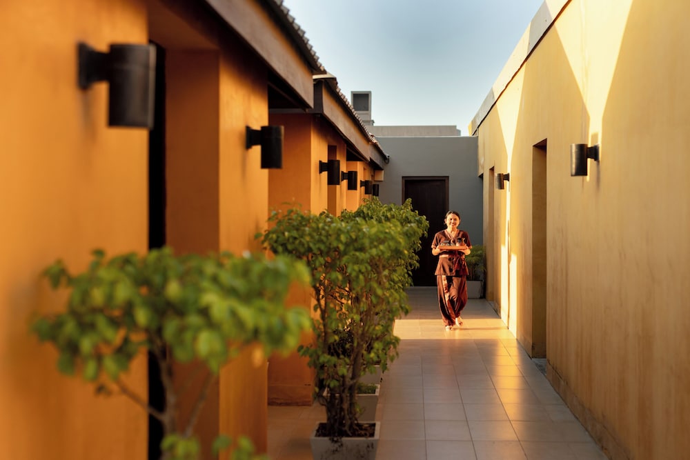 Jetwing Sea — Hotel building in Negombo, Western Province