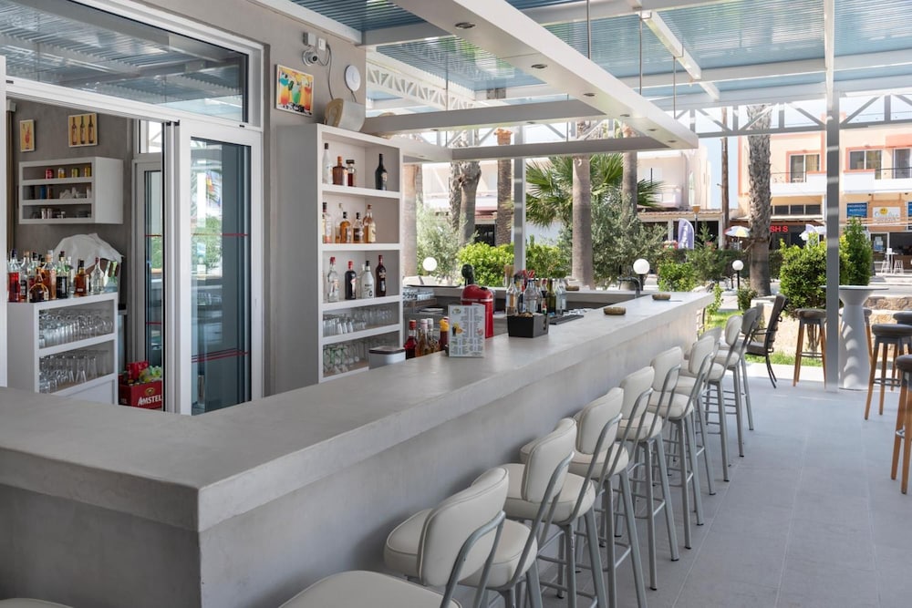 Tropical Sol — Restaurant & bars in Tigaki, South Aegean