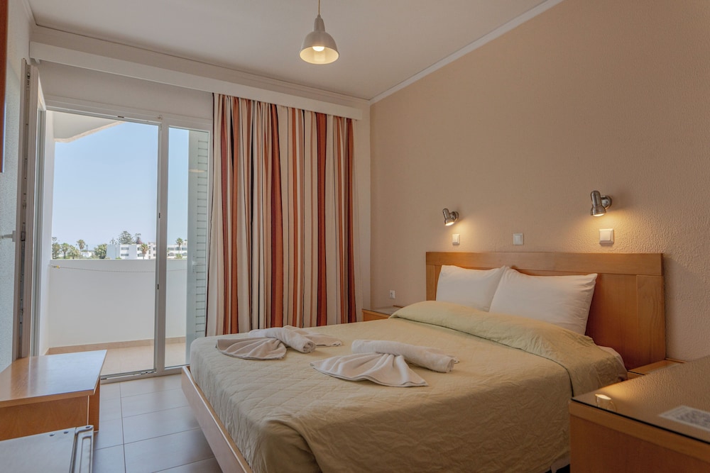 Tropical Sol — Hotel rooms in Tigaki, South Aegean