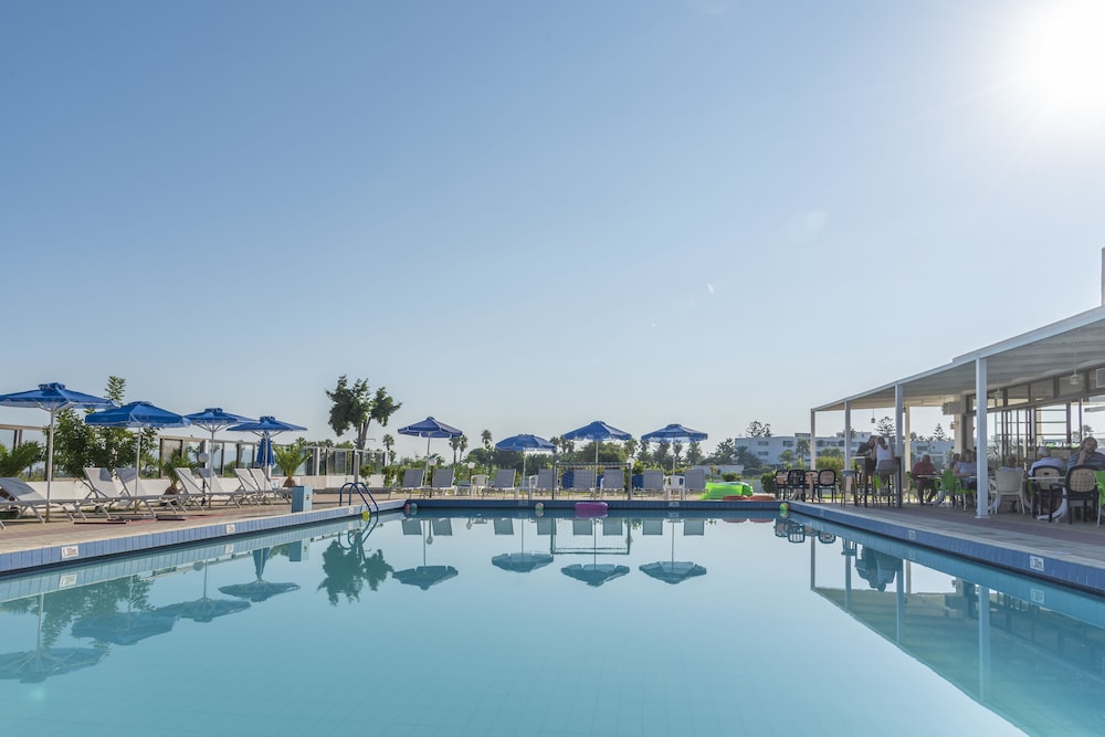 Tropical Sol — Swimming pool in Tigaki, South Aegean
