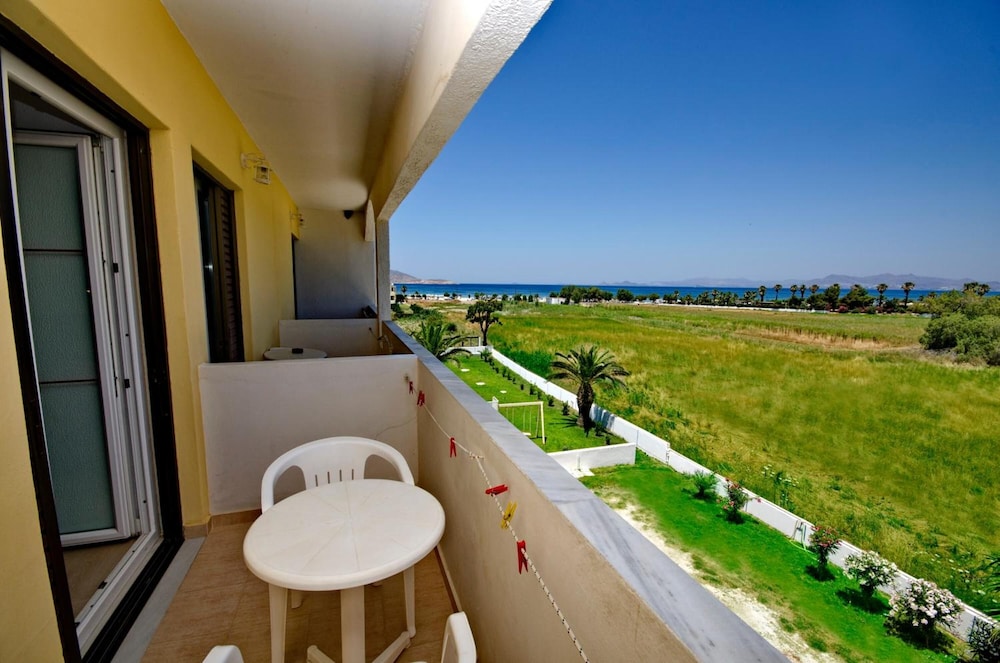 Tropical Sol — Hotel rooms in Tigaki, South Aegean