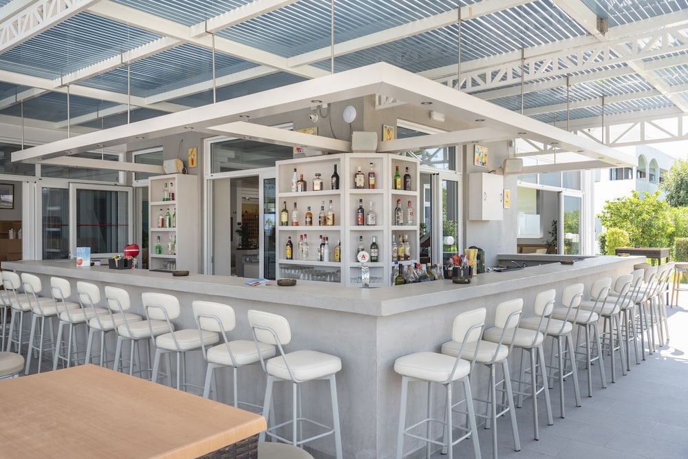Tropical Sol — Restaurant & bars in Tigaki, South Aegean