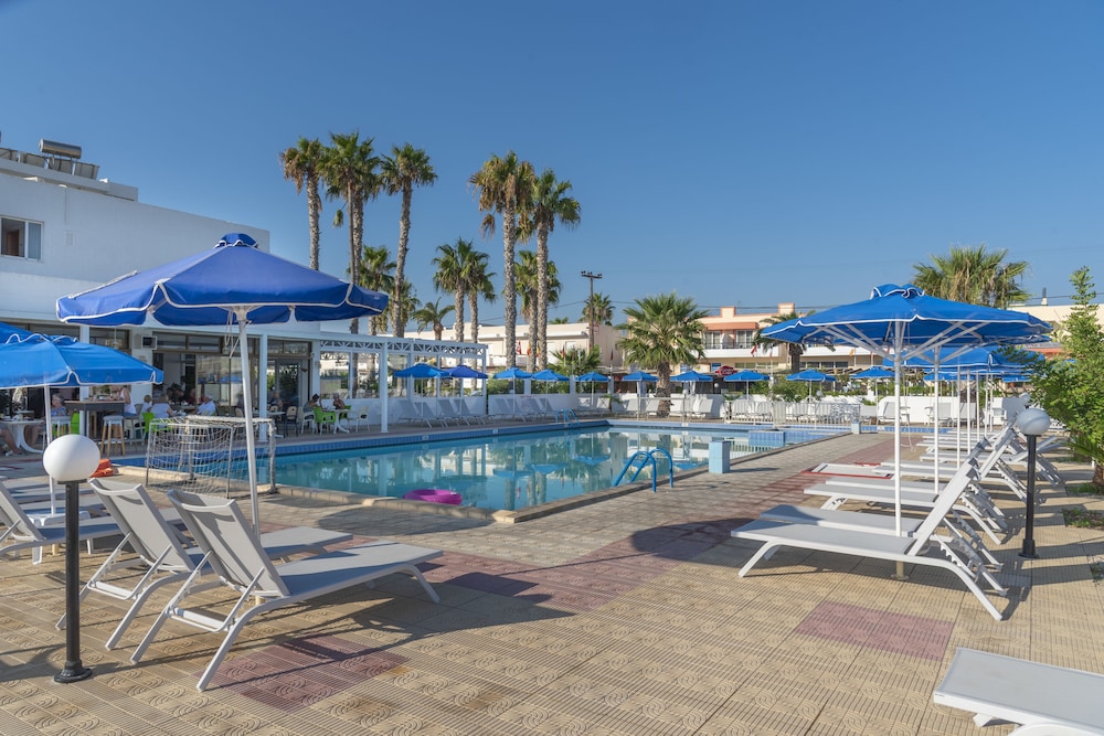 Tropical Sol — Swimming pool in Tigaki, South Aegean