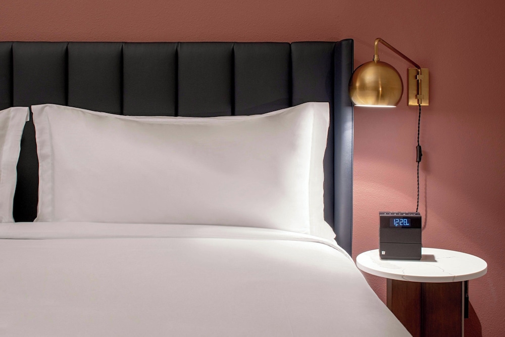 The Eliza Jane, Autograph Collection — Hotel rooms in New Orleans, Louisiana