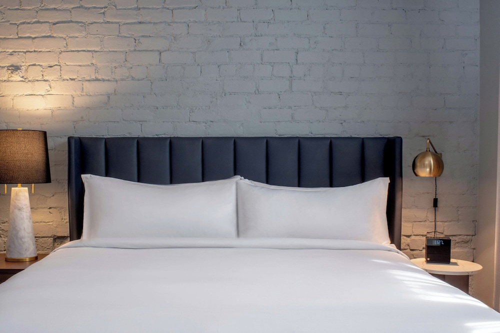 The Eliza Jane, Autograph Collection — Hotel rooms in New Orleans, Louisiana