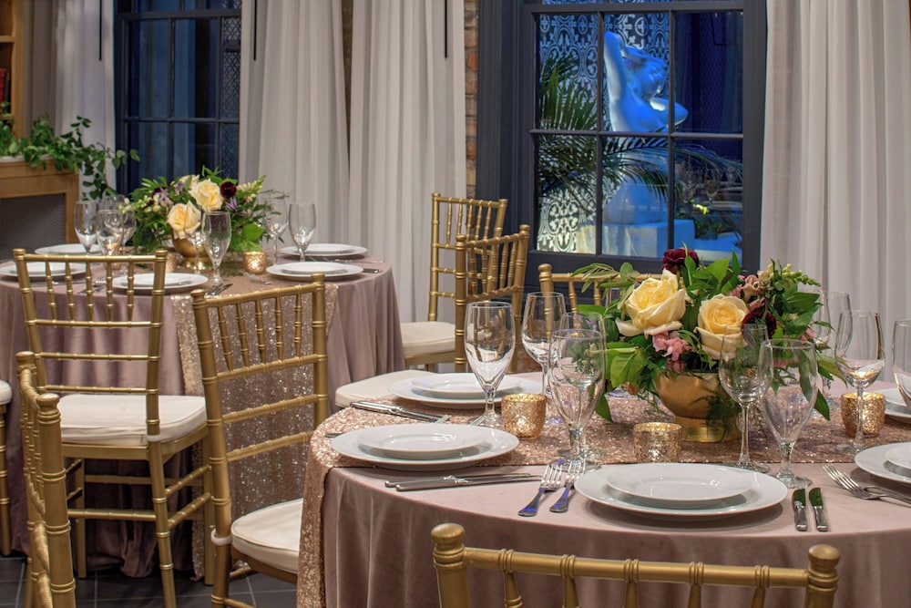 The Eliza Jane, Autograph Collection — Restaurant & bars in New Orleans, Louisiana