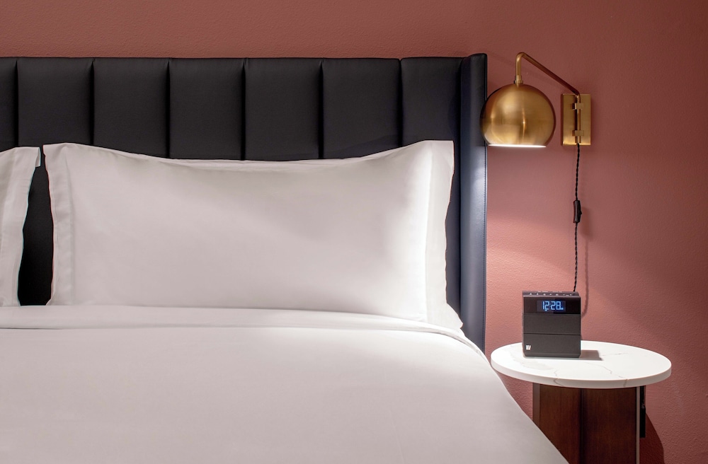 The Eliza Jane, Autograph Collection — Hotel rooms in New Orleans, Louisiana