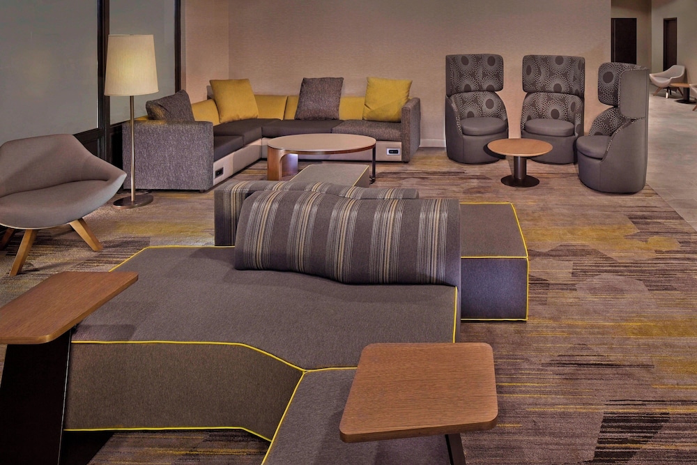 Courtyard by Marriott Philadelphia City Avenue — Restaurant & bars in Philadelphia, Pennsylvania