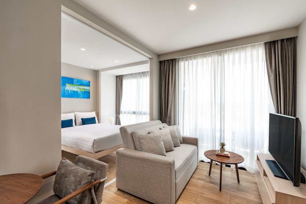 Diamond Resort Phuket Official Account — Hotel rooms in Bang Tao Beach, Phuket Province