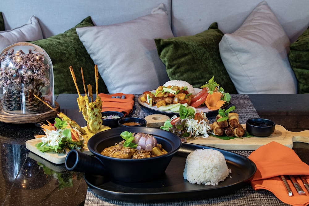 Diamond Resort Phuket Official Account — Restaurant & bars in Bang Tao Beach, Phuket Province