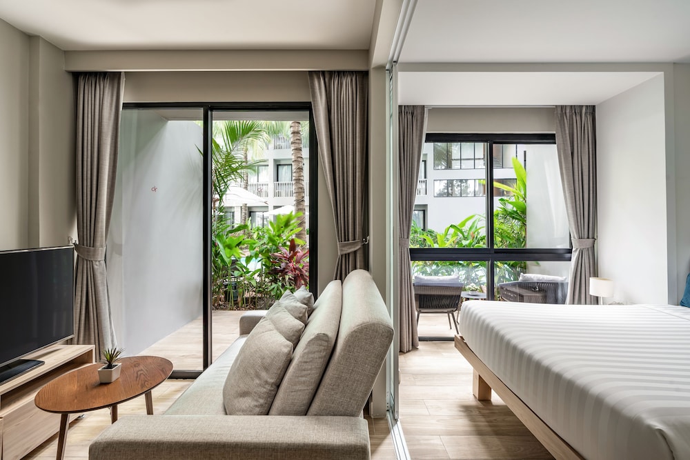Diamond Resort Phuket Official Account — Hotel rooms in Bang Tao Beach, Phuket Province
