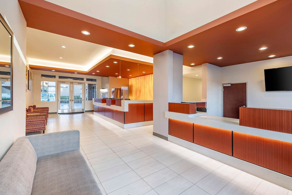 Hilton Vacation Club Desert Retreat Las Vegas — Hotel building in Las Vegas, Nevada