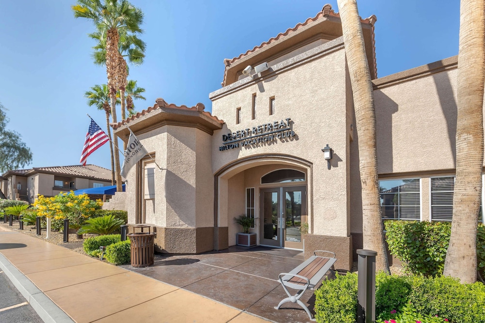 Hilton Vacation Club Desert Retreat Las Vegas — Hotel building in Las Vegas, Nevada